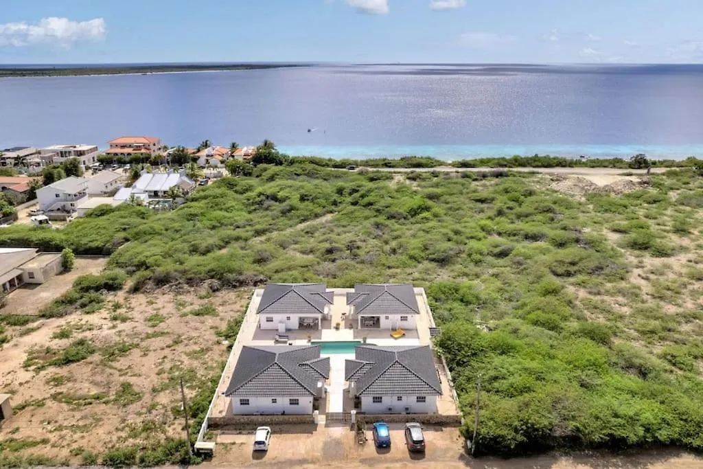 Villa Pearl - Steps From The Sea Kralendijk
